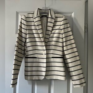 Beautiful, never worn Black/White Tommy Hilfiger Blazer.  Size 0